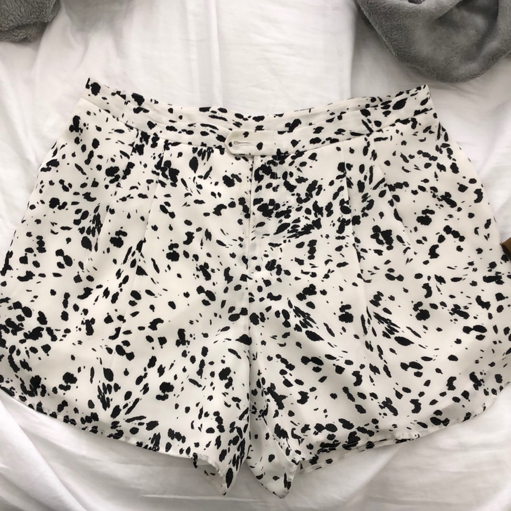 Haute hippie print shorts size 4